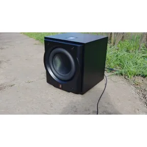 Обзор сабвуфера Perlisten Audio R8s
