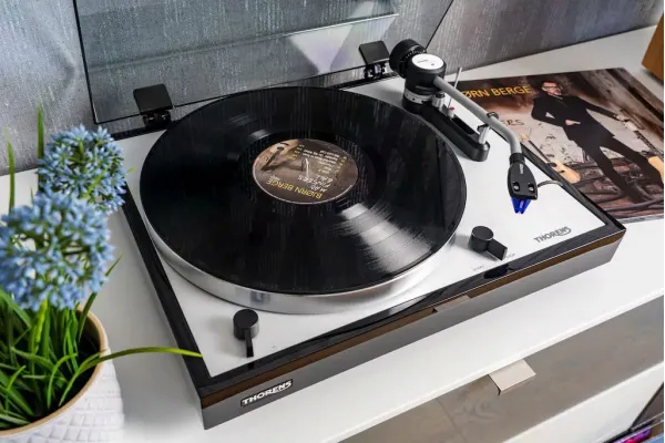 Обзор винилового проигрывателя Thorens TD-403DD