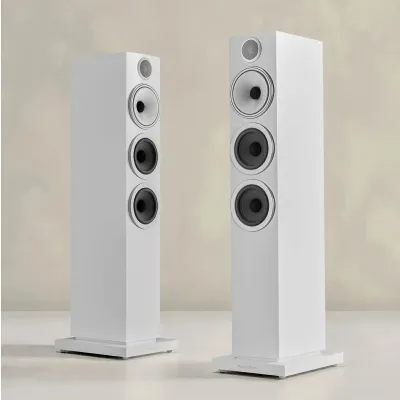Bowers & Wilkins 704 S3: обзор напольной акустики серии 700
