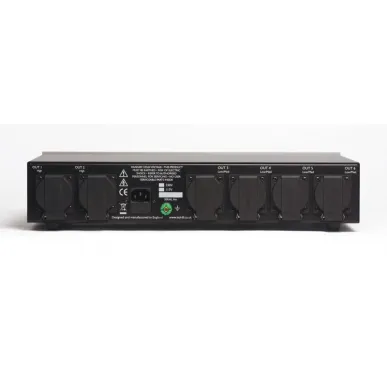 Сетевой фильтр Isol-8 Minisub Chroma (1вход /6 выходов) Silver faceplate