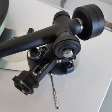 Виниловый проигрыватель REGA PLANAR 3 (Nd5) WHITE