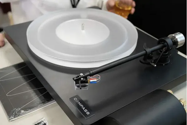 CLEARAUDIO COMPASS