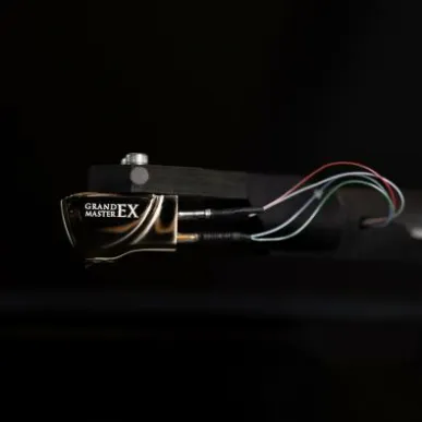 Картридж в комплекте с оптическим фонокорректором DS Audio Grand Master Extreme Cartridge+Grand Master Equalizer