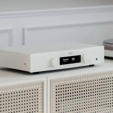 Интегральный усилитель Hegel H150 White