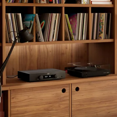 Интегральный усилитель Hegel H150 Black