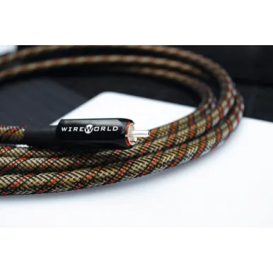 Межблочный цифровой кабель WireWorld GSV1.0M-10 Gold Starlight 10 1.0m