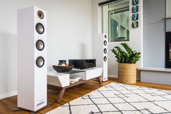 Тест напольной акустики Jamo S 809