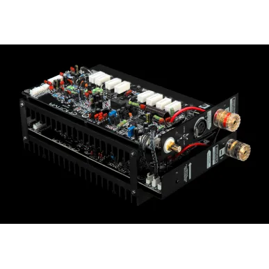 Многоканальный усилитель Emotiva XPA-DR3